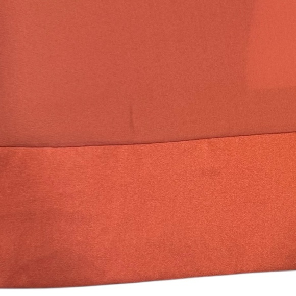 DR2 Cute Satin Effect Trim Short Sleeve Cut Out Back Blouse NWT XXL - Picture 6 of 10